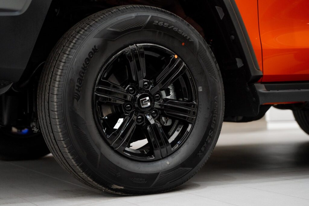 90d09a7b00a89d6918f8c96363efaf5e