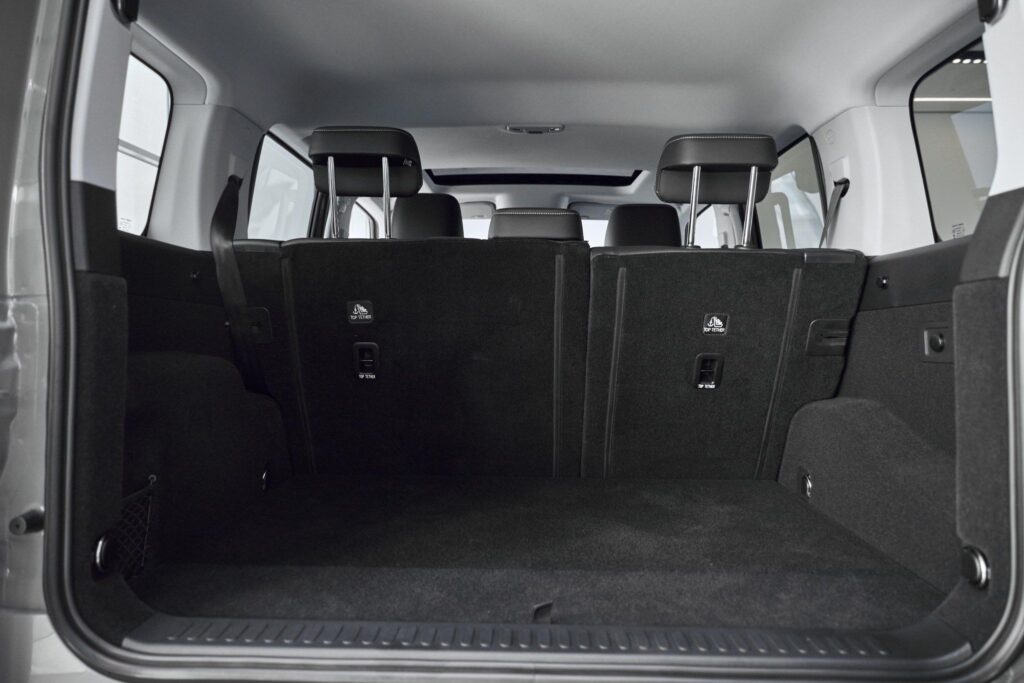 c233df8ba8947d28e77d9f9f89806be1