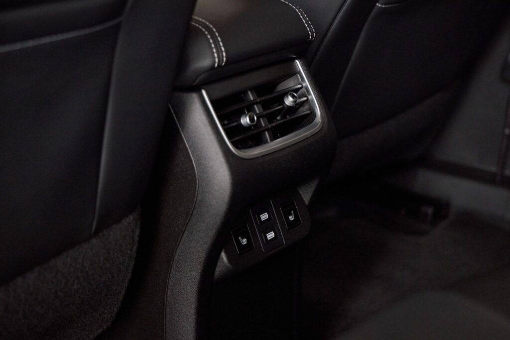 9b3cb35a979f55d8524fbd71494ef34c